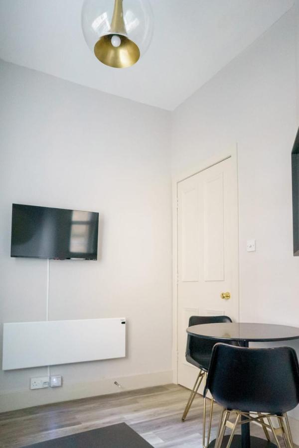 Chic 1bd Flat - Wviews Of Castle! Appartement Edinburgh